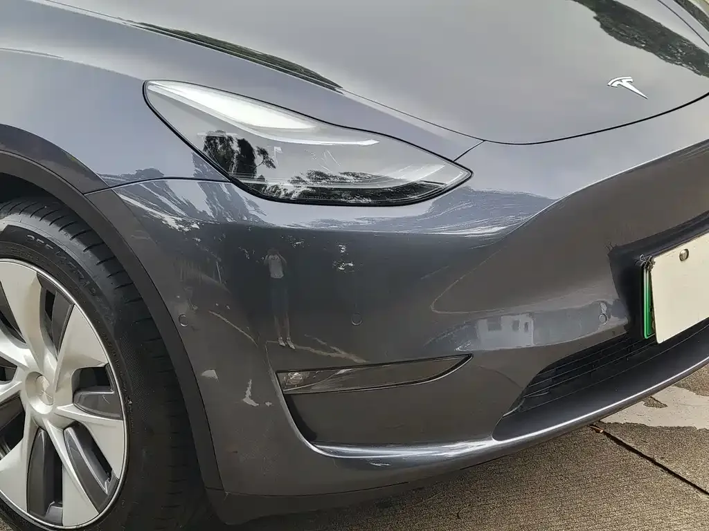 Tesla Model Y — фото 7