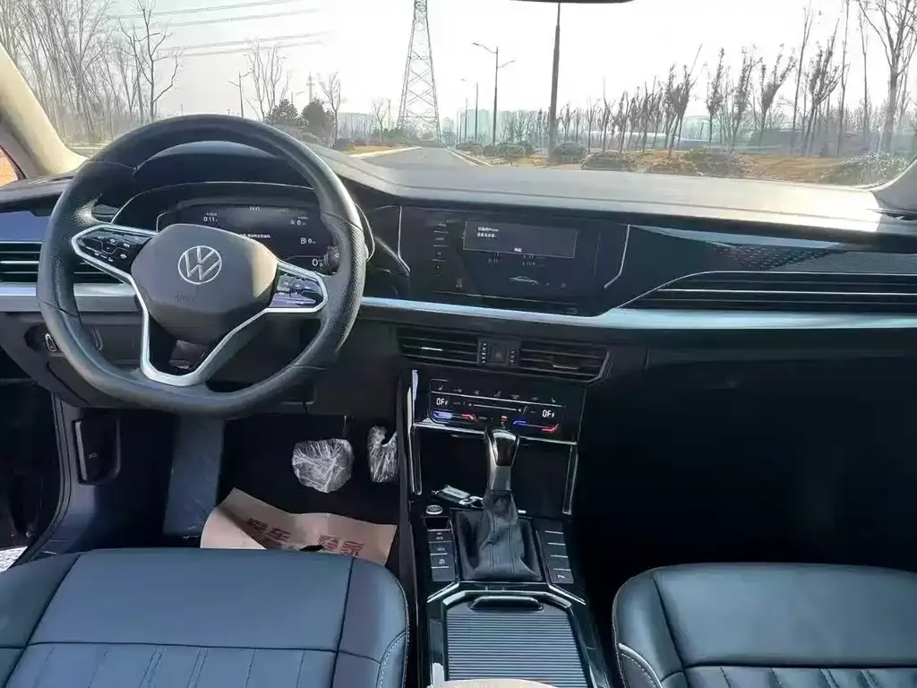 Volkswagen Passat — фото 6