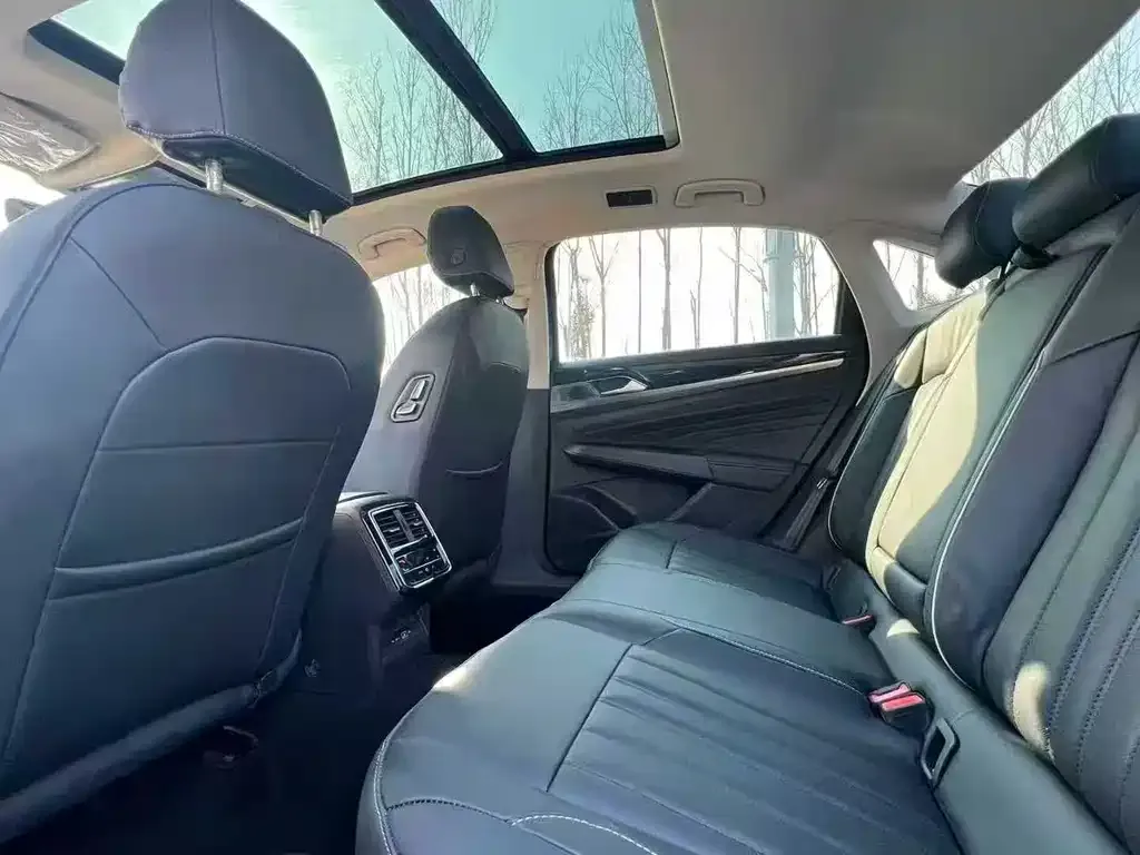 Volkswagen Passat — фото 2