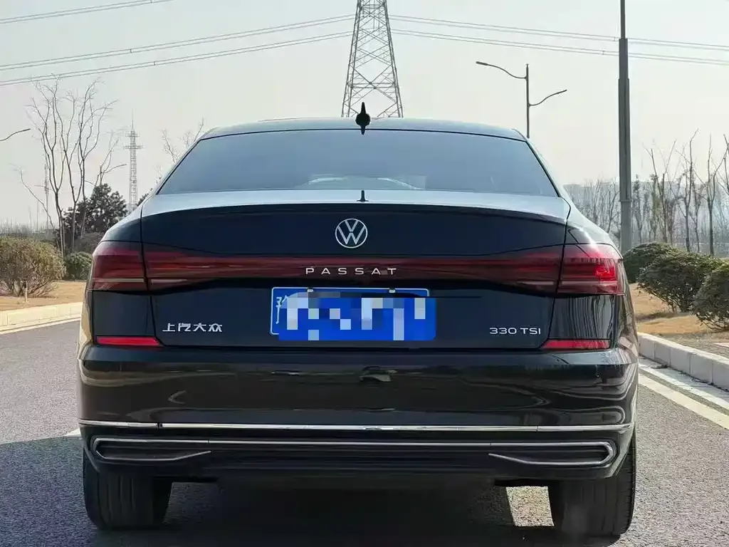 Volkswagen Passat — фото 5