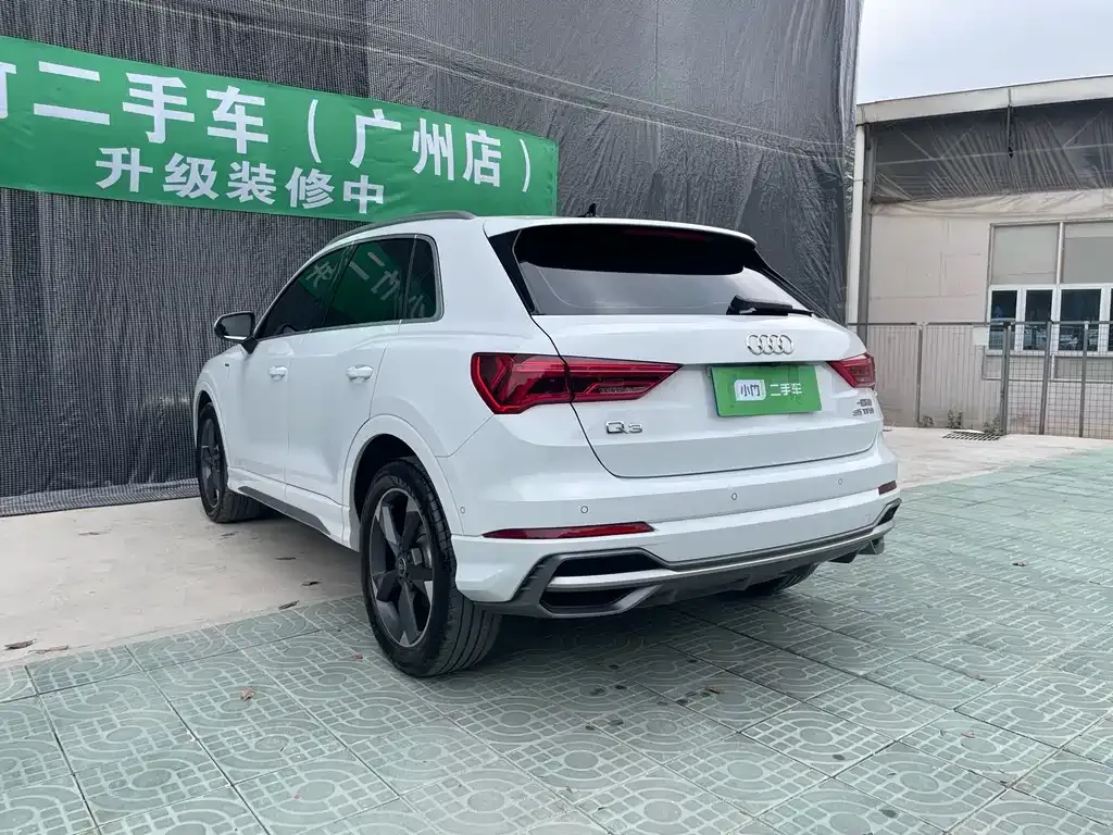 Audi Q3 — фото 10
