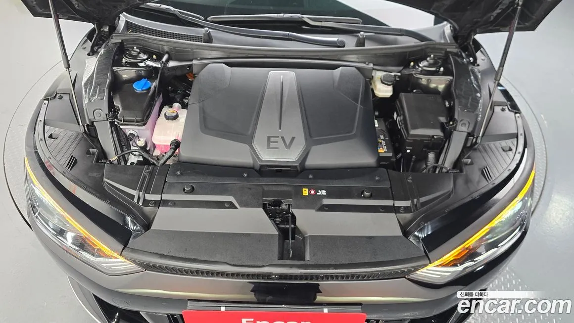 Kia EV6 2023 из KR, фото 10