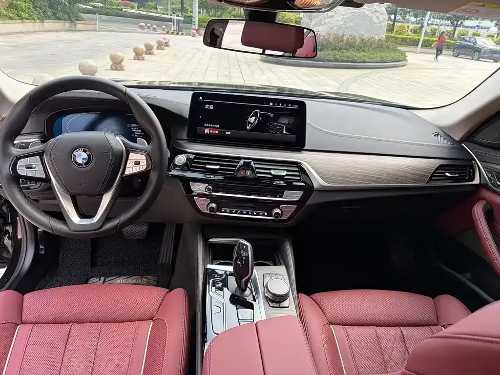 BMW 5 Series — фото 3