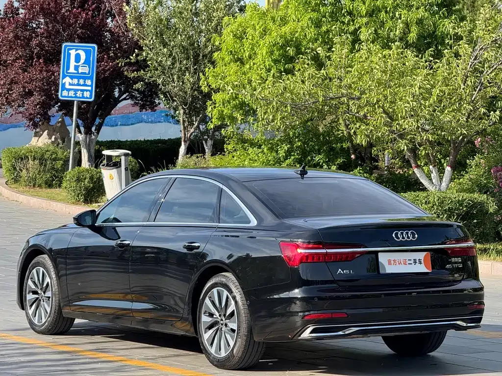 Audi A6L — фото 8
