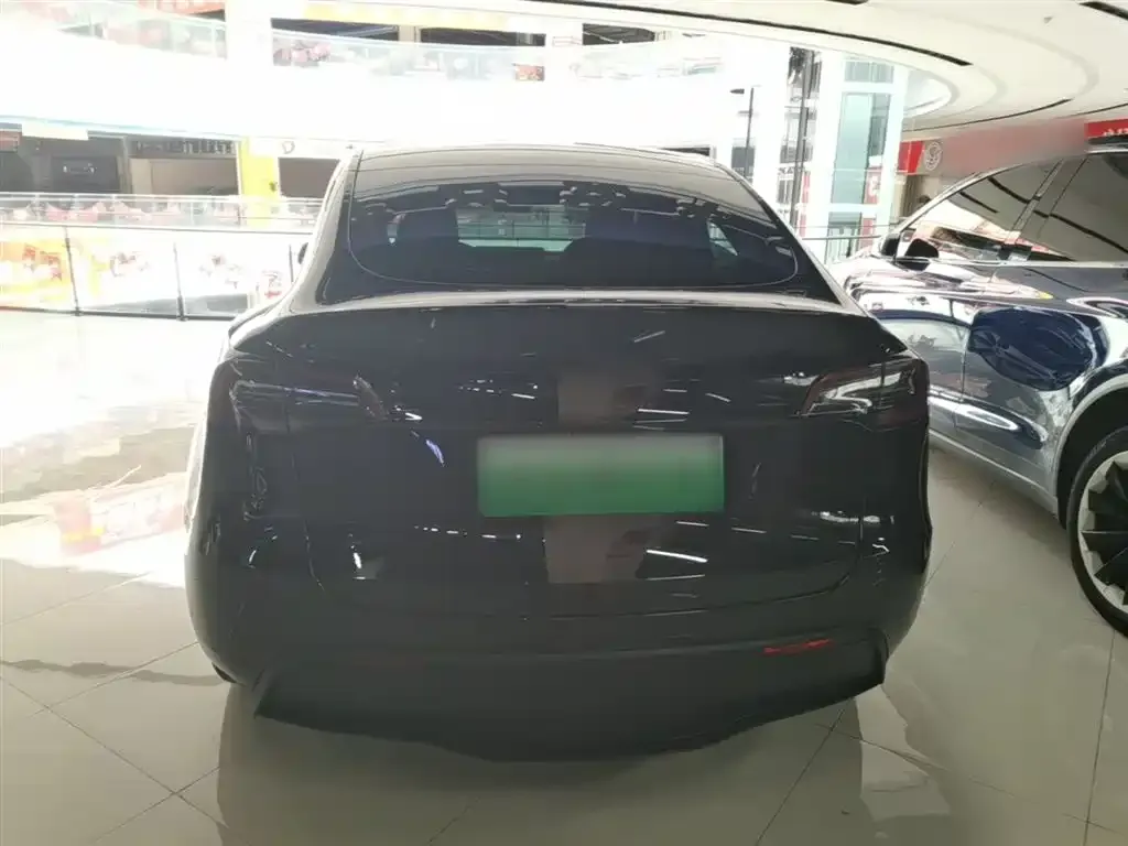 Tesla Model Y 2023 из CN, фото 4