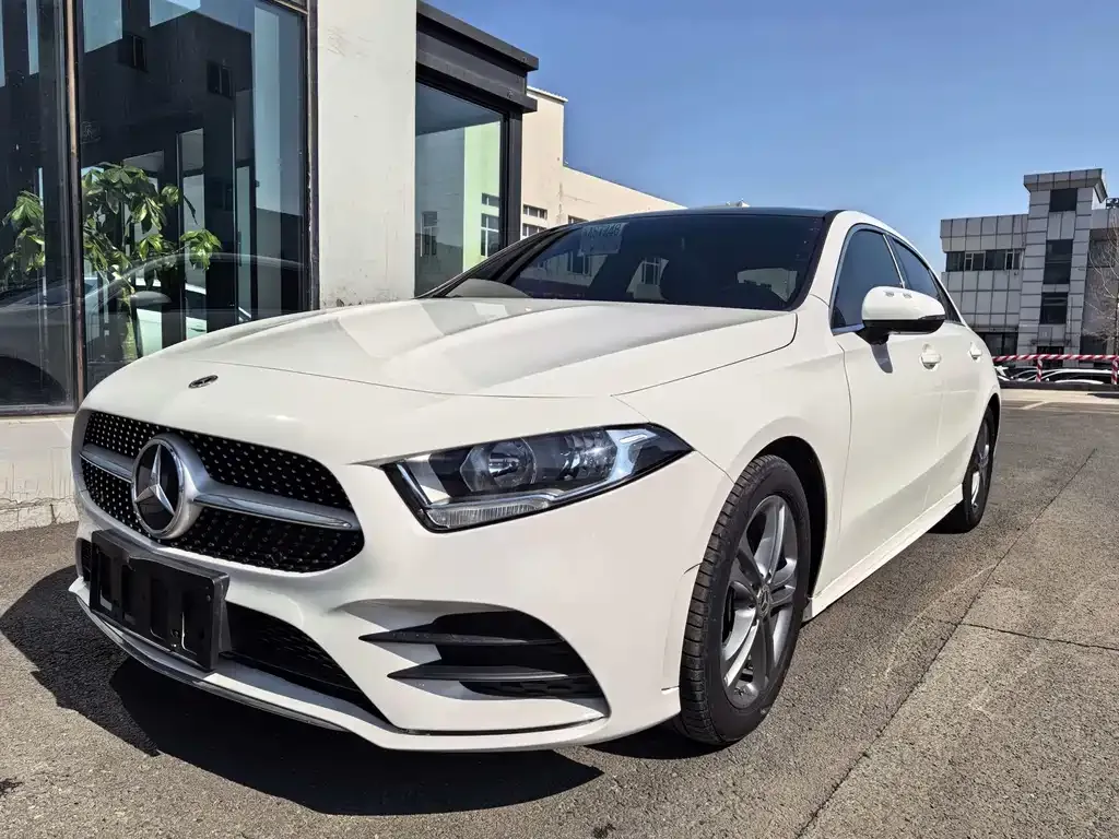 Mercedes-Benz A-Class — фото 1