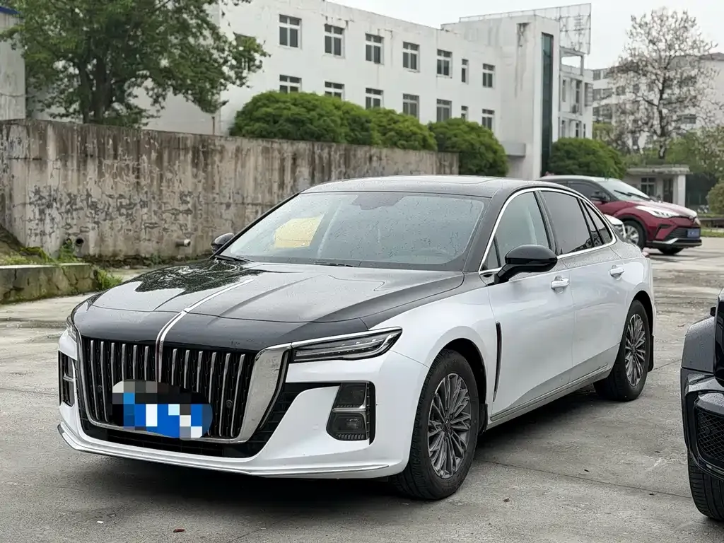 Hongqi H5 — фото 1
