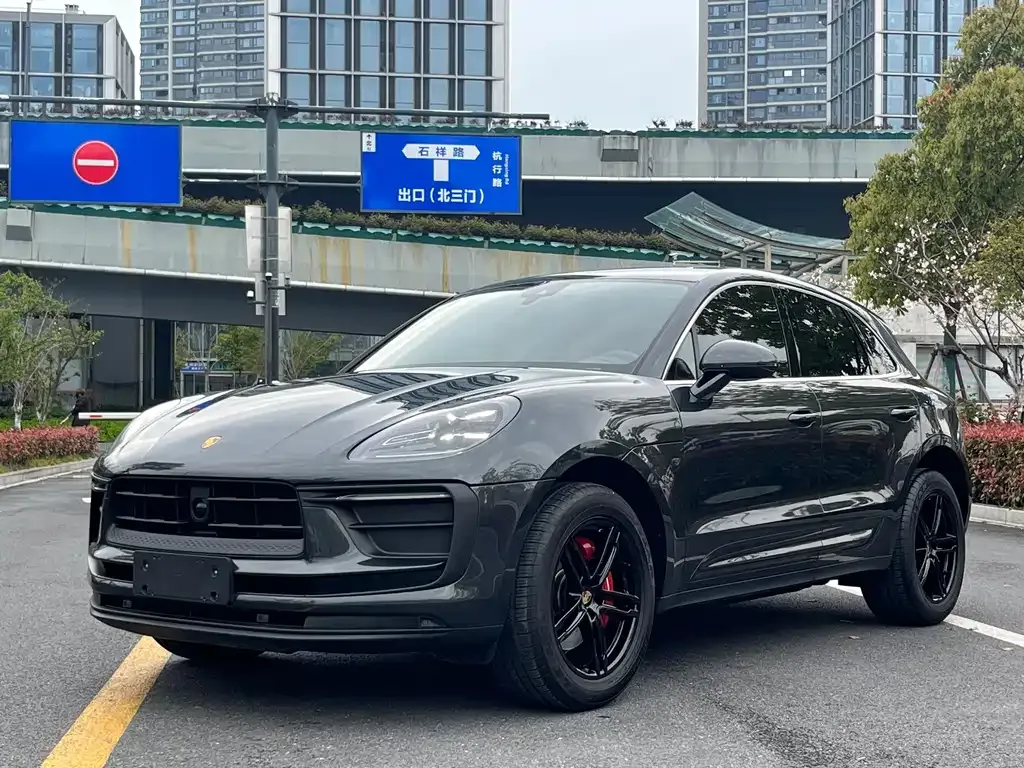 Porsche Macan — фото 1