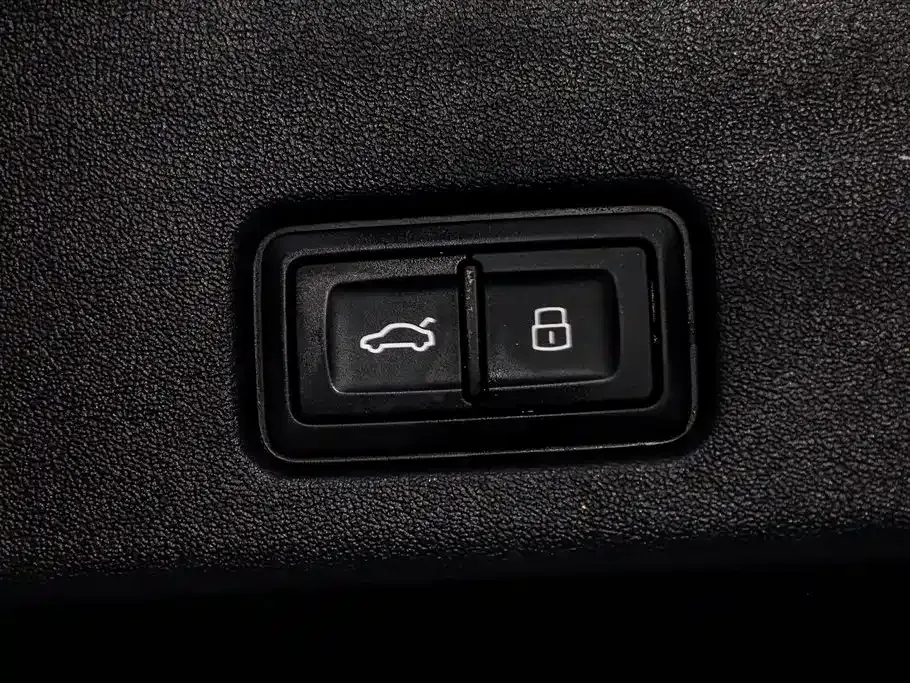 Audi Q6 2024 из CN, фото 10