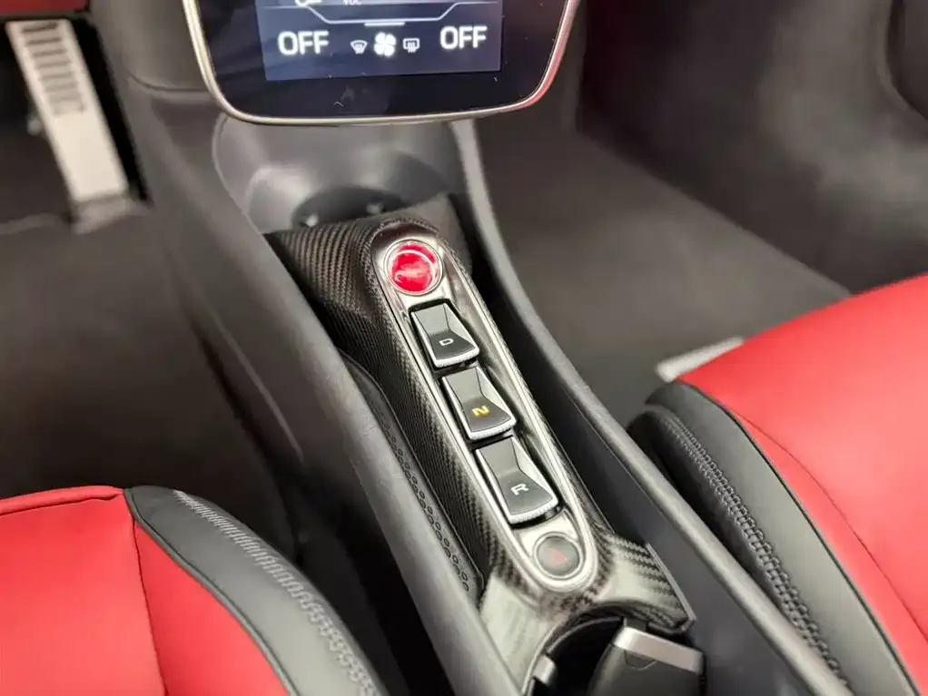McLaren Artura 2023 из CN, фото 8