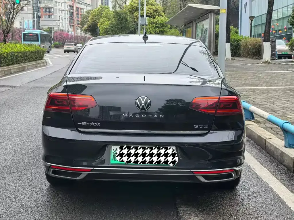 Volkswagen Magotan GTE PHEV 2023 из CN, фото 6