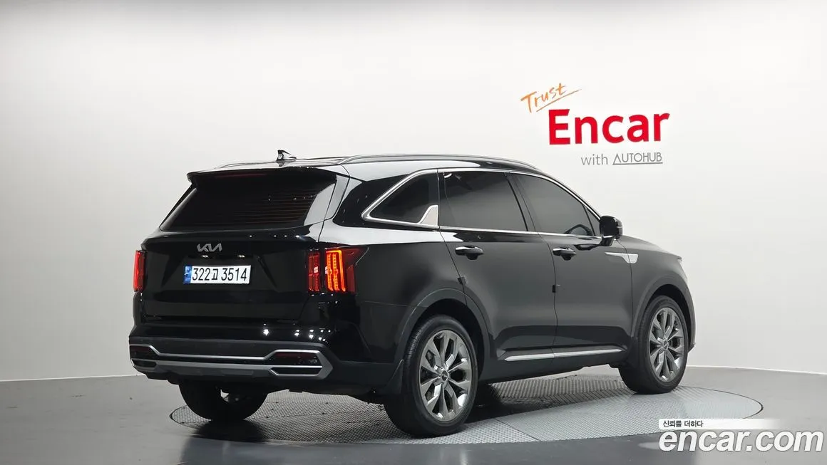 Kia Sorento — фото 9