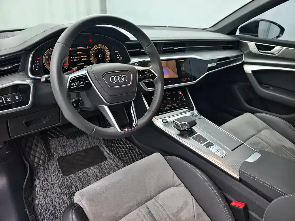 Audi A6L — фото 8
