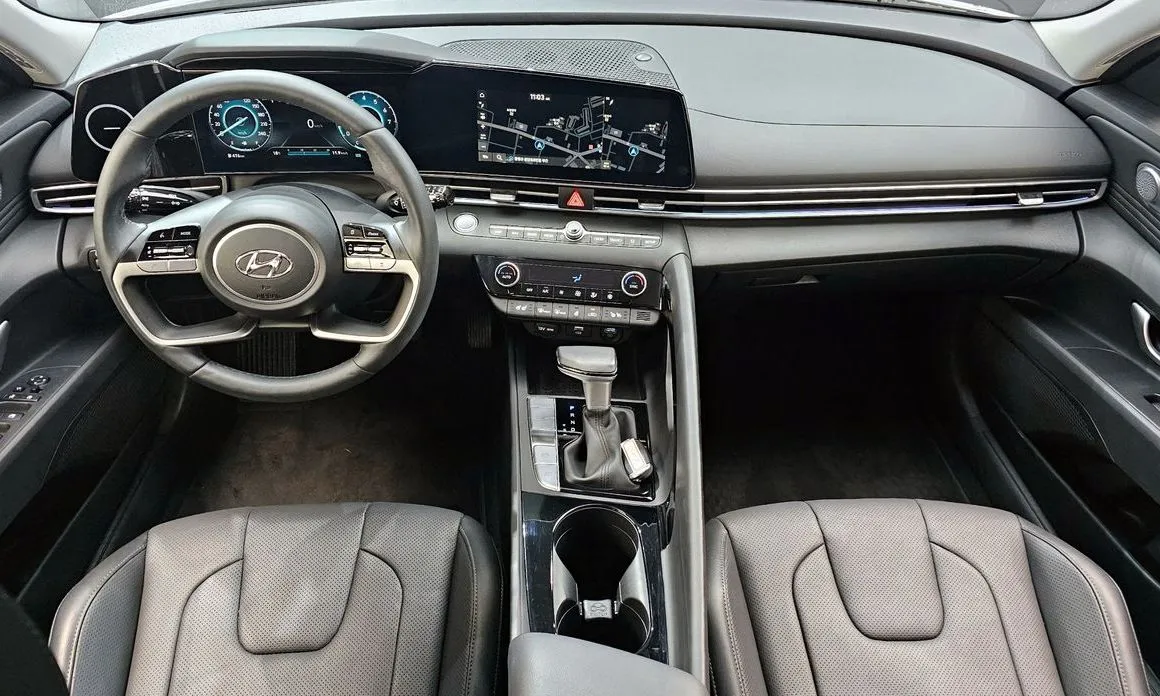 Hyundai AVANTE — фото 5