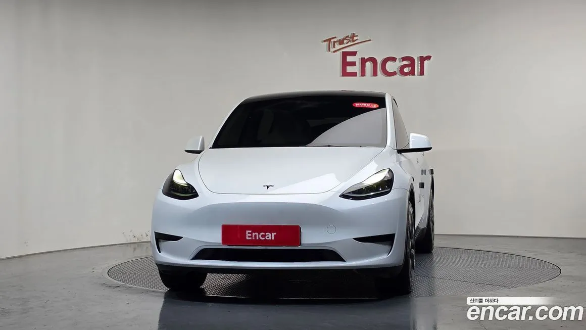 Tesla Model Y — фото 2