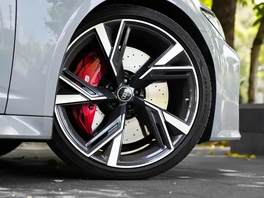 Audi RS 6 2021 из CN, фото 6