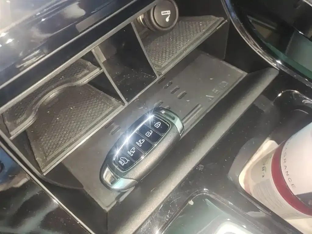 Hyundai Custo — фото 6