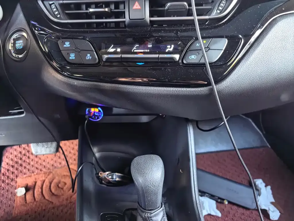 Toyota C-HR 2023 из CN, фото 7