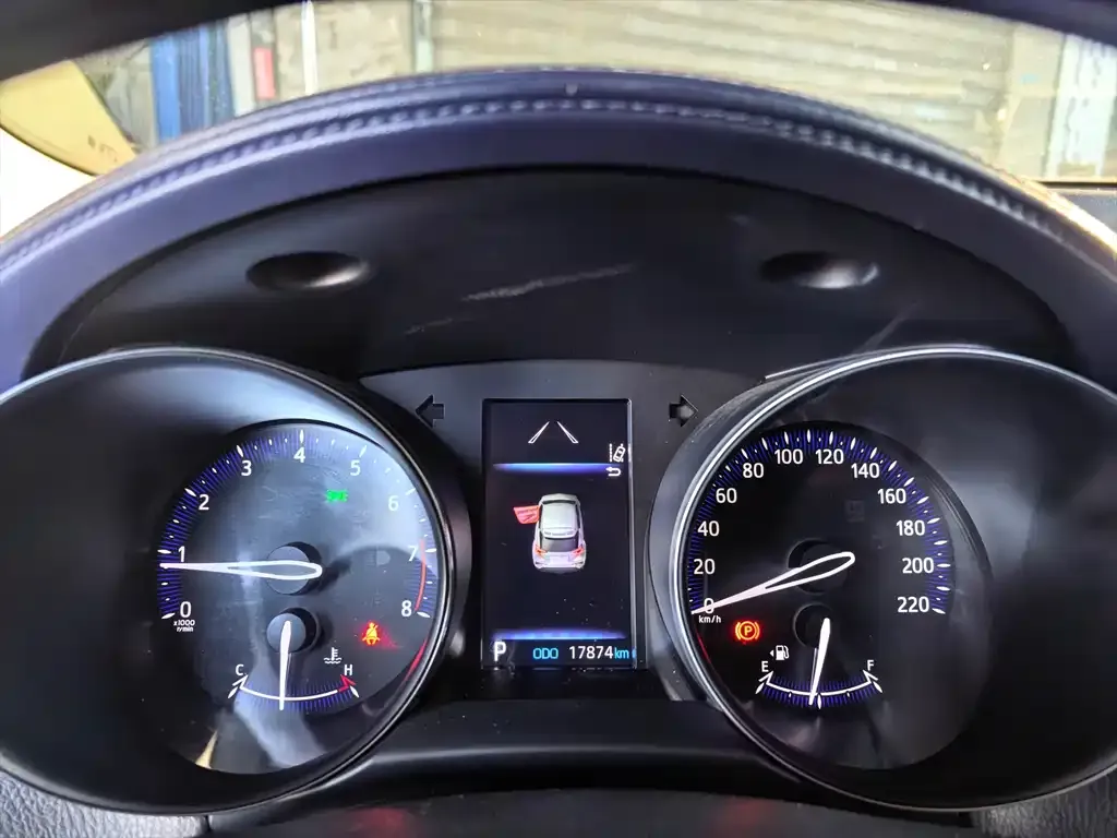 Toyota C-HR 2023 из CN, фото 4
