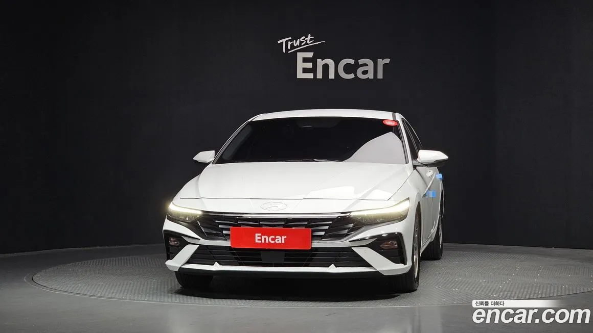 Hyundai AVANTE — фото 3