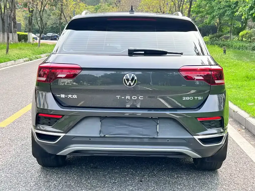 Volkswagen T-Roc — фото 7