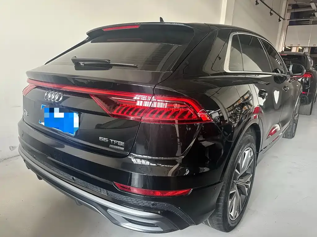Audi Q8 — фото 9