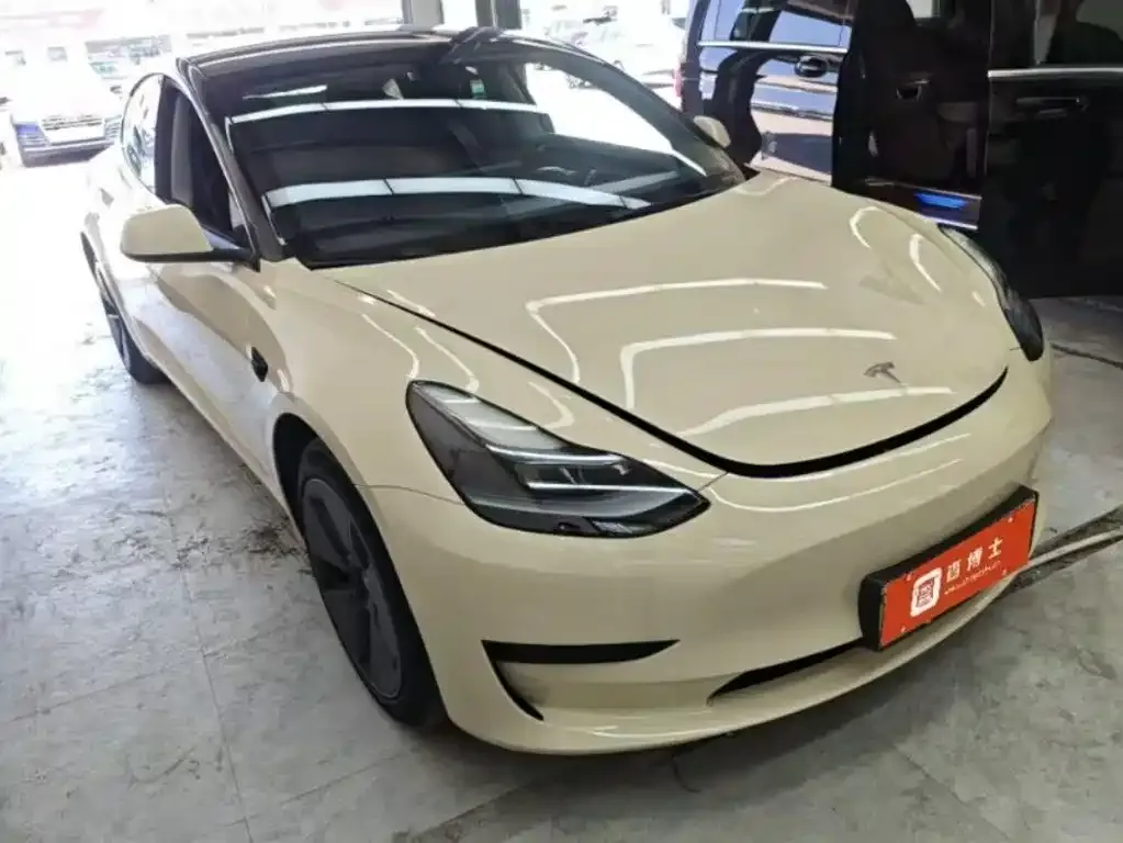 Tesla Model 3 — фото 3
