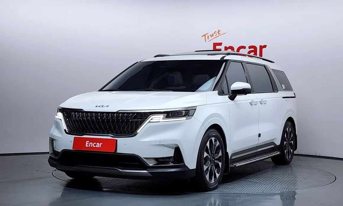 Kia Carnival — фото 1