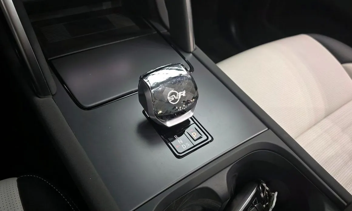 Land Rover Discovery Sport 2025 из KR, фото 4