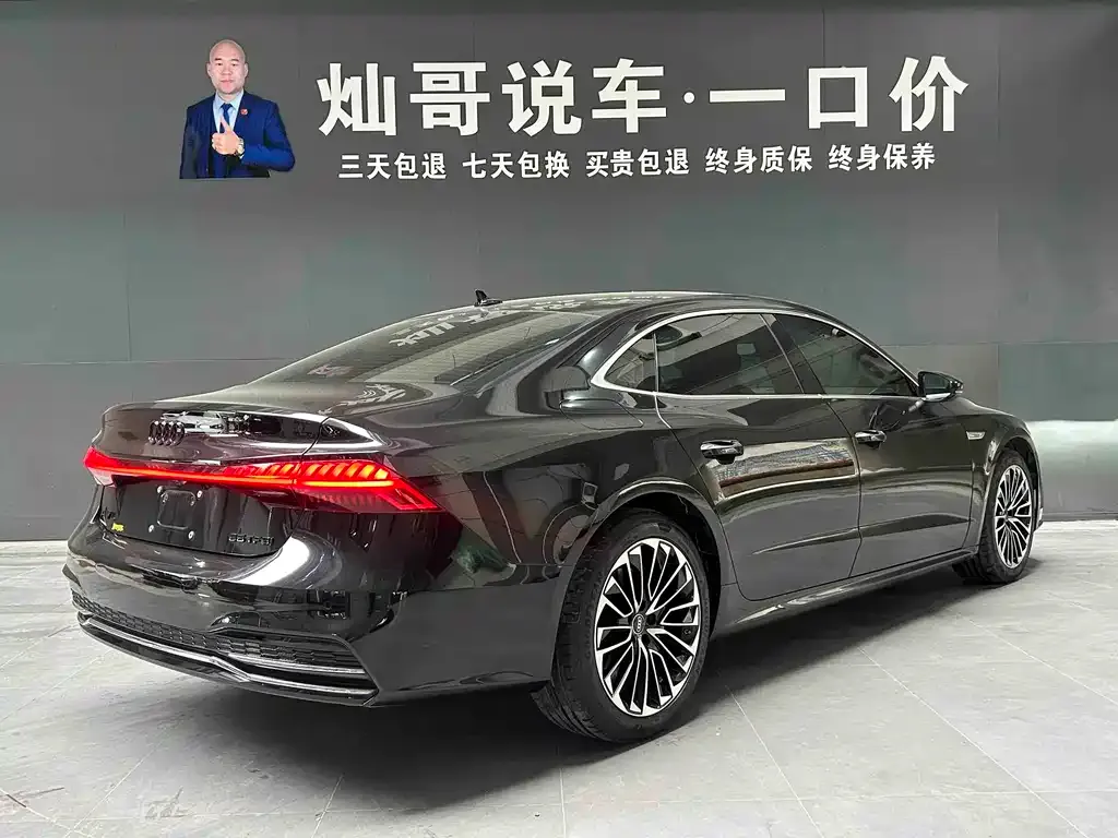 Audi A7L — фото 6