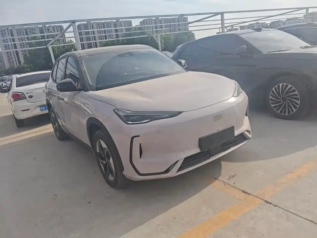 Geely Galaxy E5