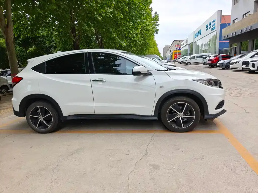 Honda Vezel 2021 из CN, фото 8