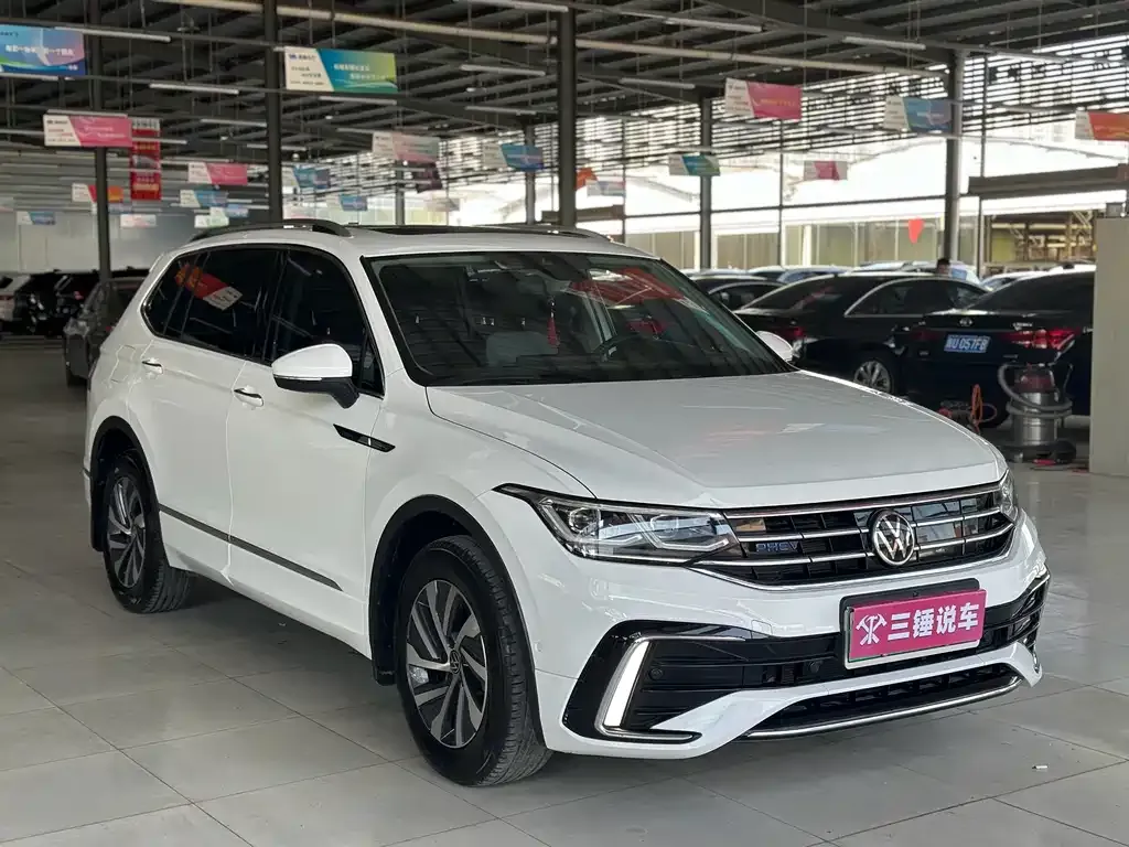 Volkswagen Tiguan L New Energy — фото 4