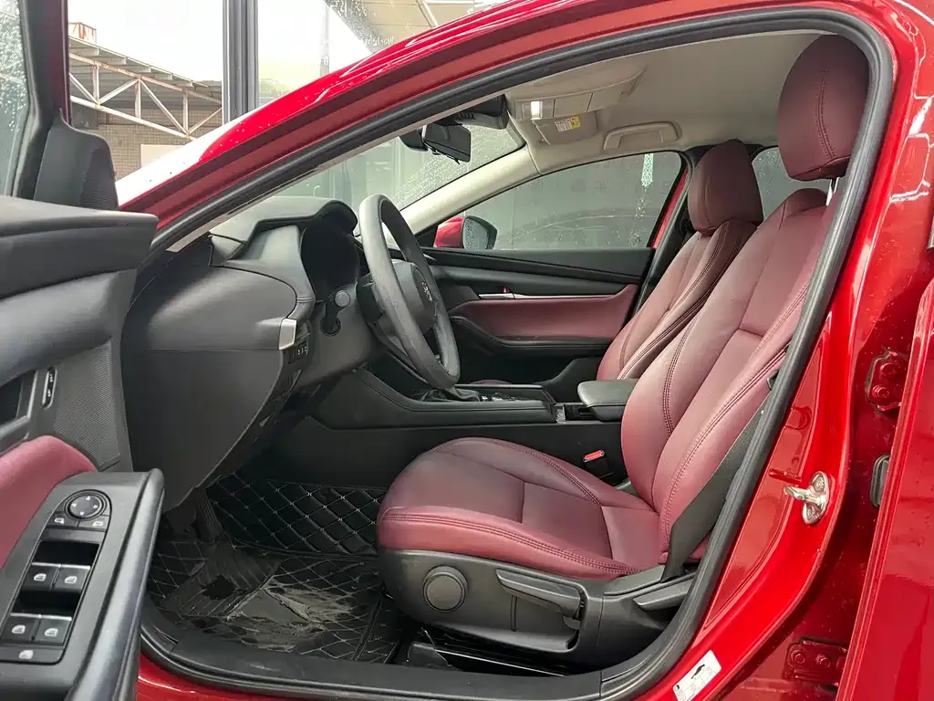 Mazda 3 Axela 2022 из CN, фото 6