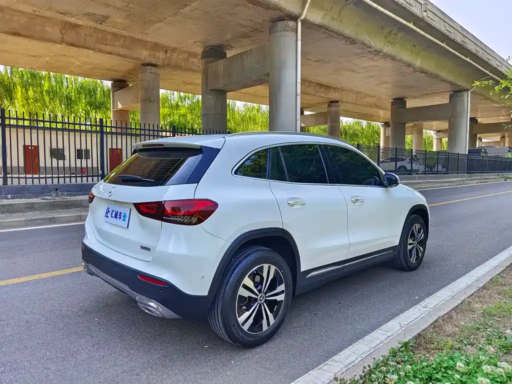 Mercedes-Benz GLA — фото 2