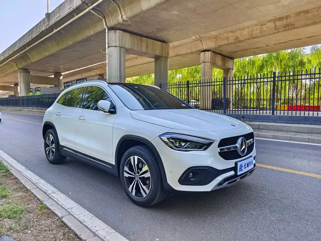 Mercedes-Benz GLA — фото 4