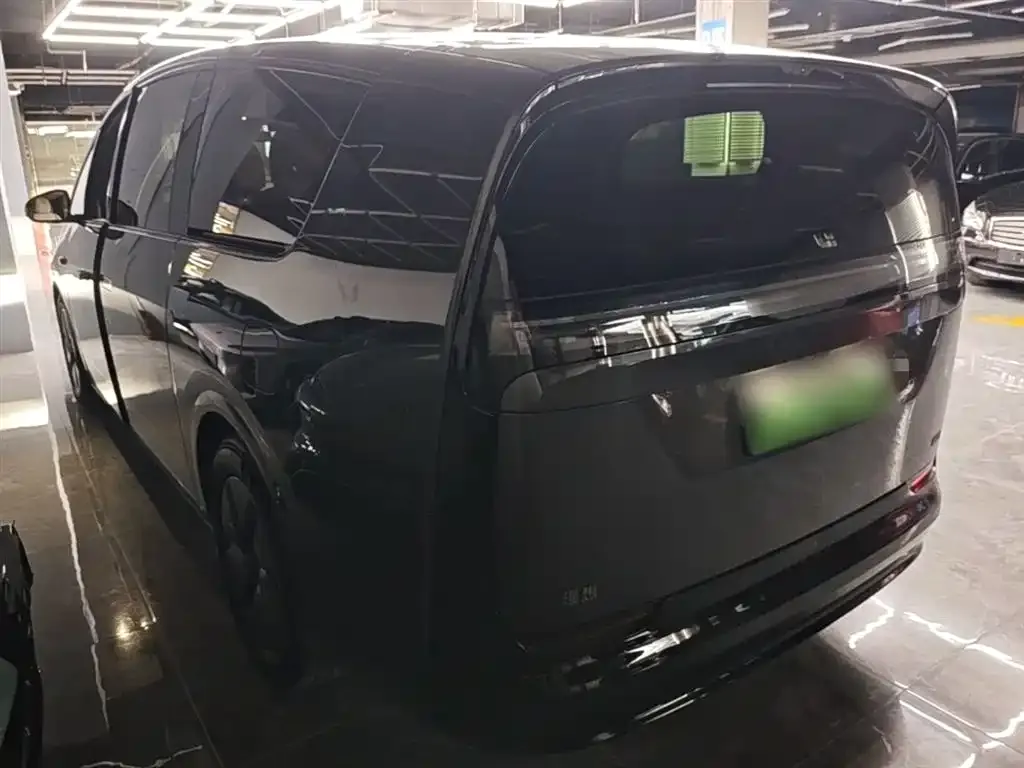 Li Auto MEGA 2024 из CN, фото 2