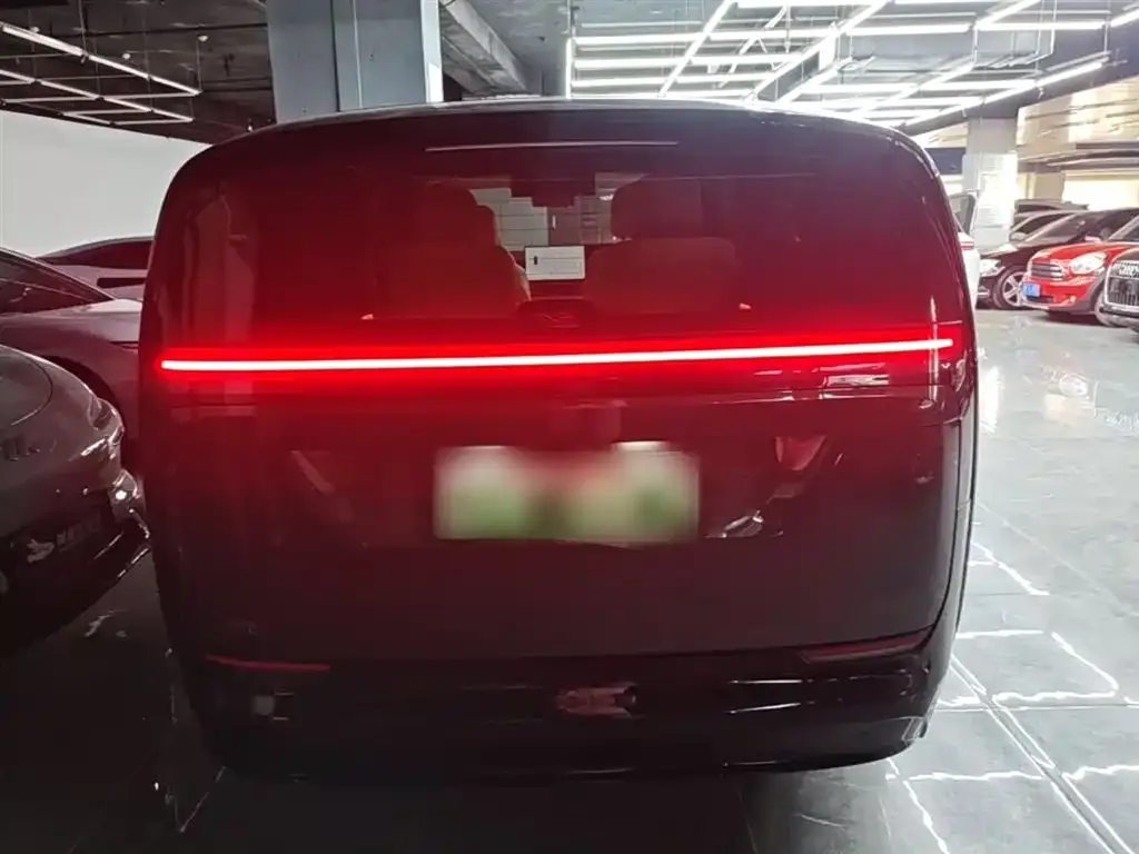 Li Auto MEGA 2024 из CN, фото 5