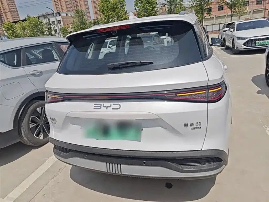 BYD Seal 05 DM-i — фото 6