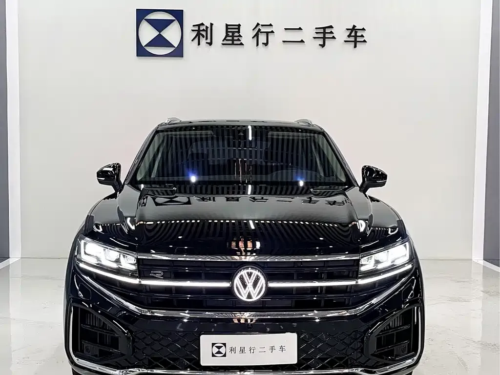 Volkswagen Touareg — фото 5