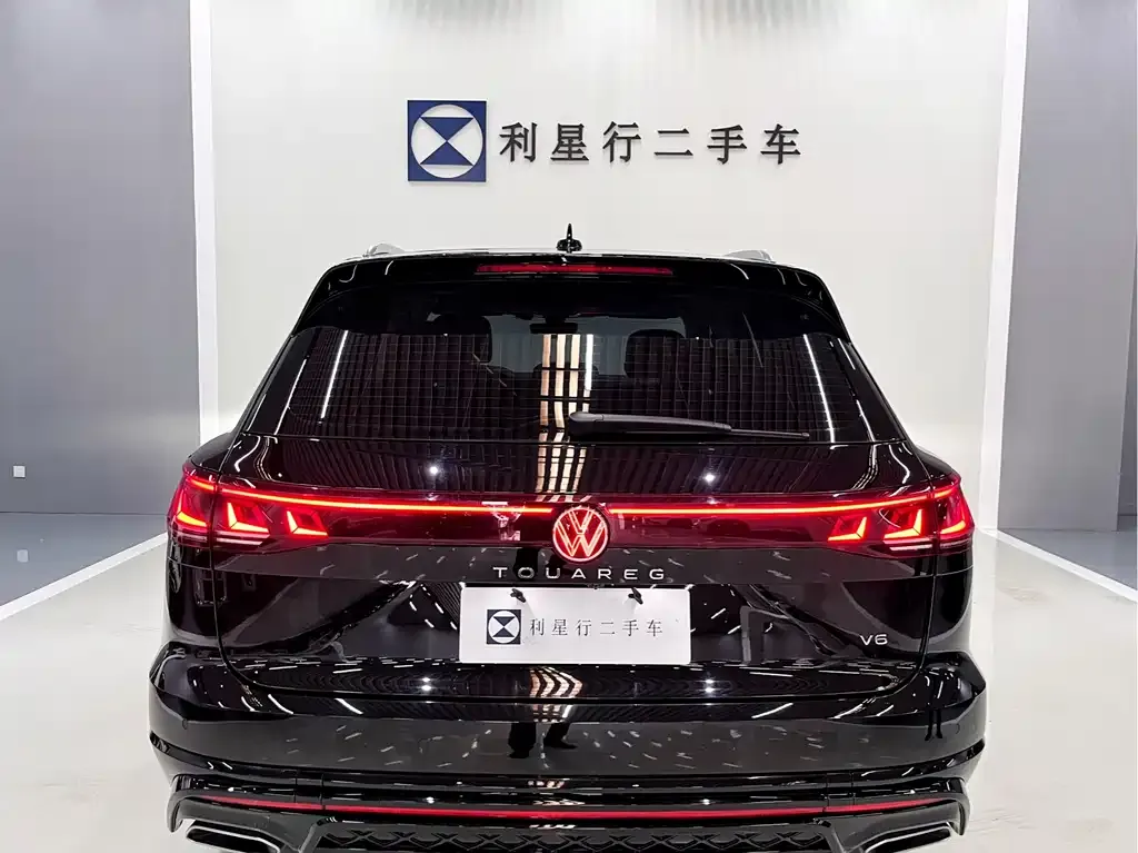 Volkswagen Touareg — фото 6