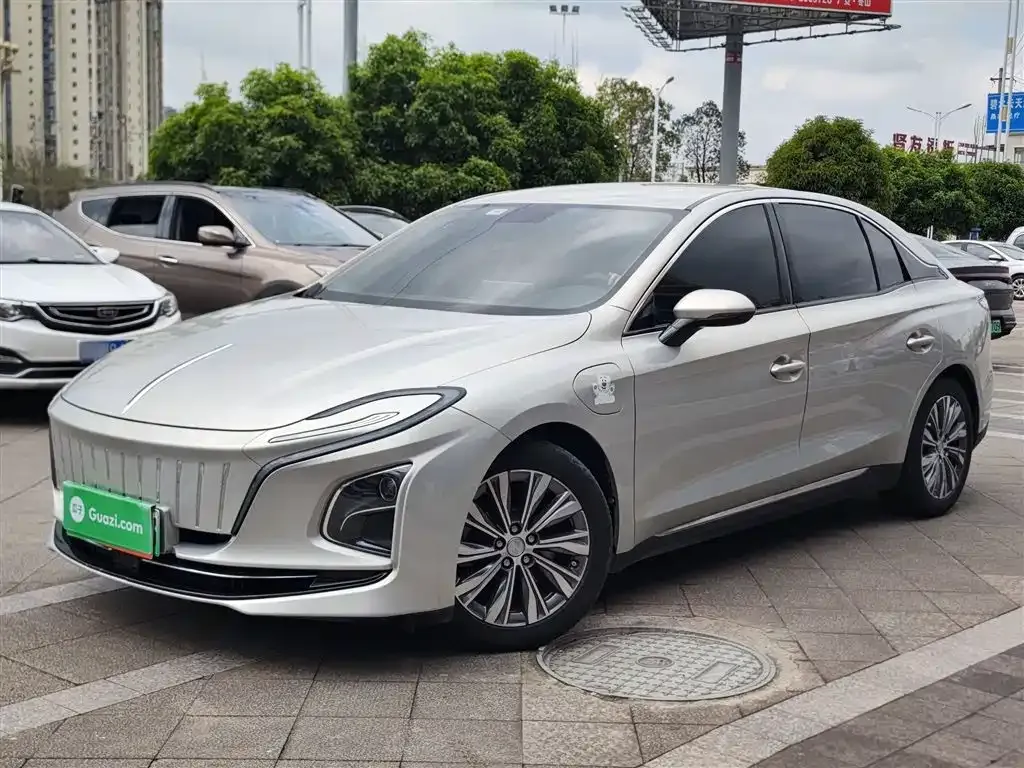 Hongqi E-QM5 — фото 7