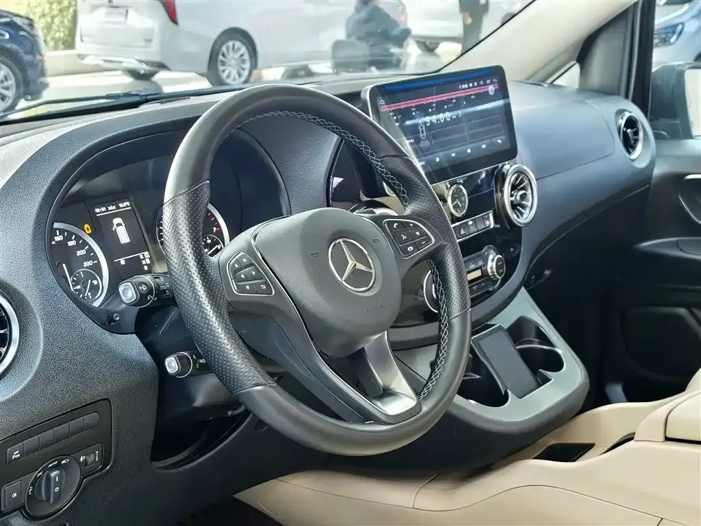 Mercedes-Benz Vito 2023 из CN, фото 4