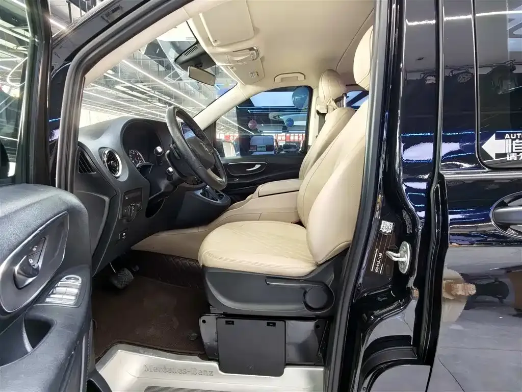 Mercedes-Benz Vito 2023 из CN, фото 8