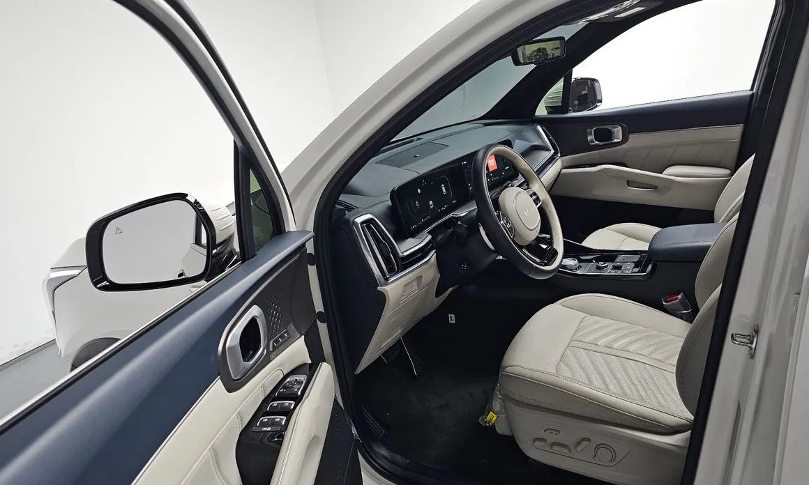 Kia Sorento — фото 9
