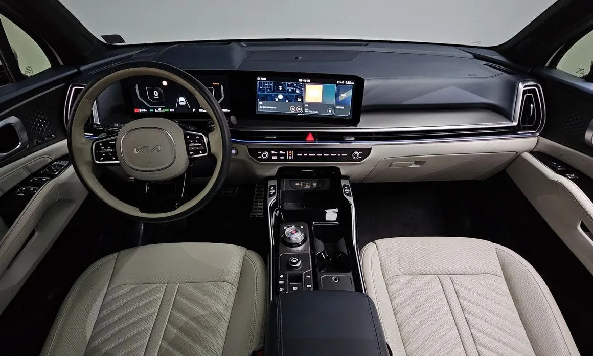 Kia Sorento — фото 8