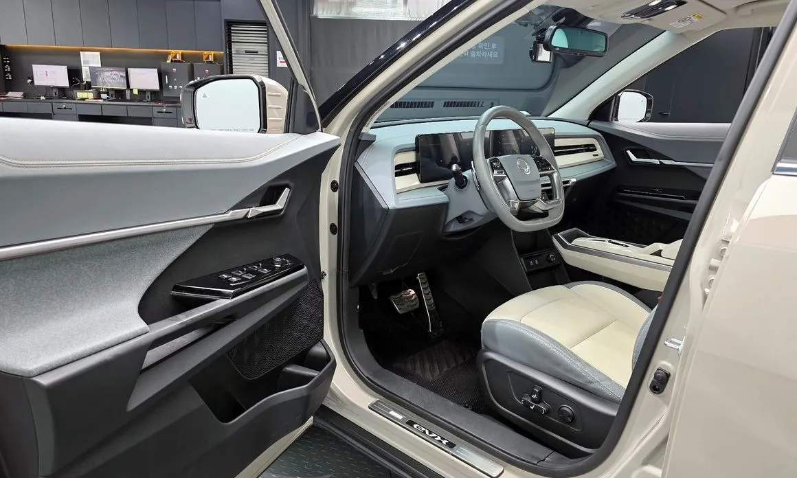 KG Mobility (Ssangyong) Torres — фото 4