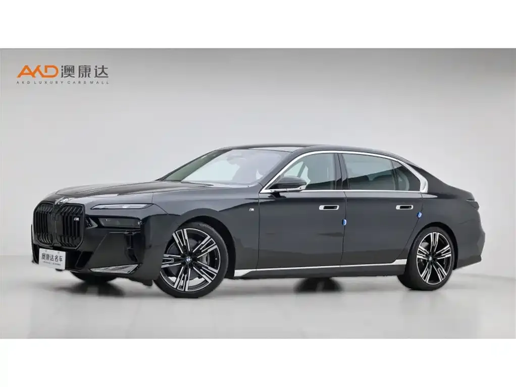 BMW 7 Series — фото 1