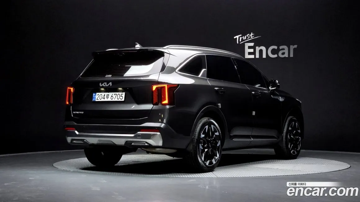 Kia Sorento — фото 9