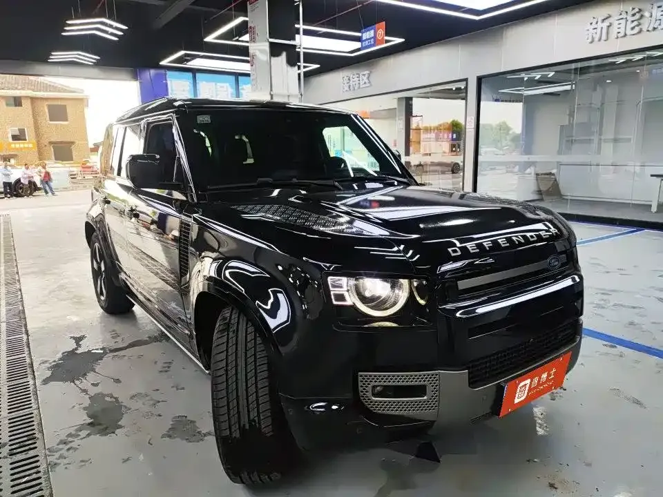 Land Rover Defender — фото 10